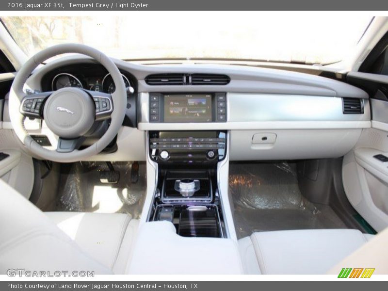 Tempest Grey / Light Oyster 2016 Jaguar XF 35t