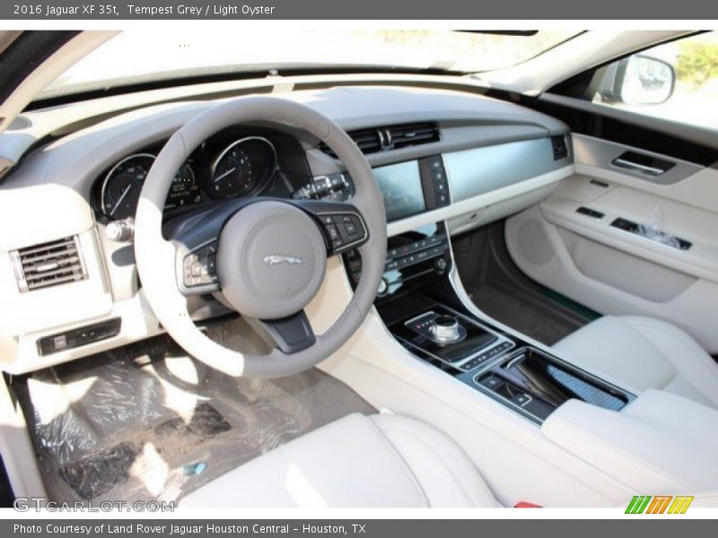 Tempest Grey / Light Oyster 2016 Jaguar XF 35t