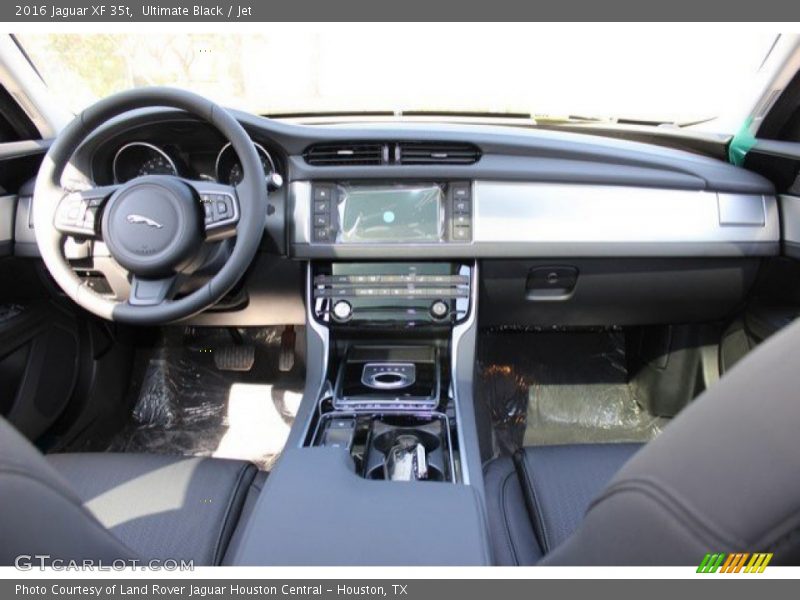Ultimate Black / Jet 2016 Jaguar XF 35t