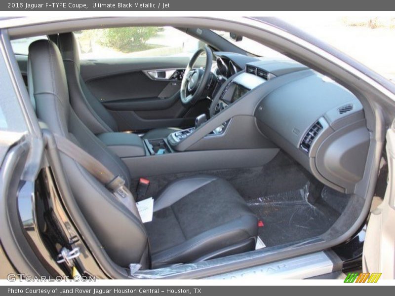 Ultimate Black Metallic / Jet 2016 Jaguar F-TYPE Coupe