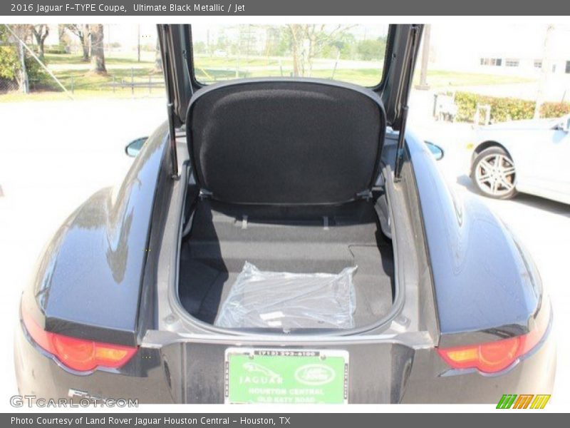 Ultimate Black Metallic / Jet 2016 Jaguar F-TYPE Coupe