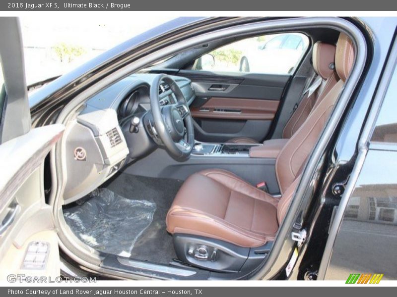 Front Seat of 2016 XF S