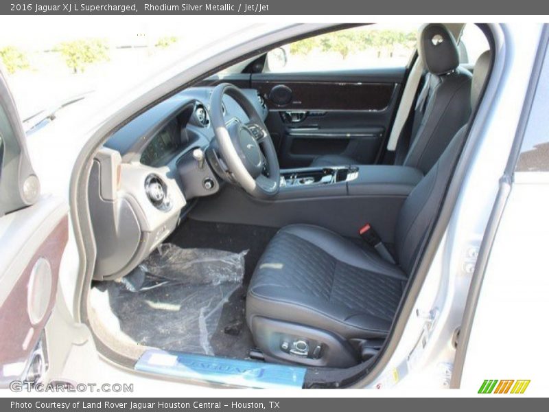 Front Seat of 2016 XJ L Supercharged