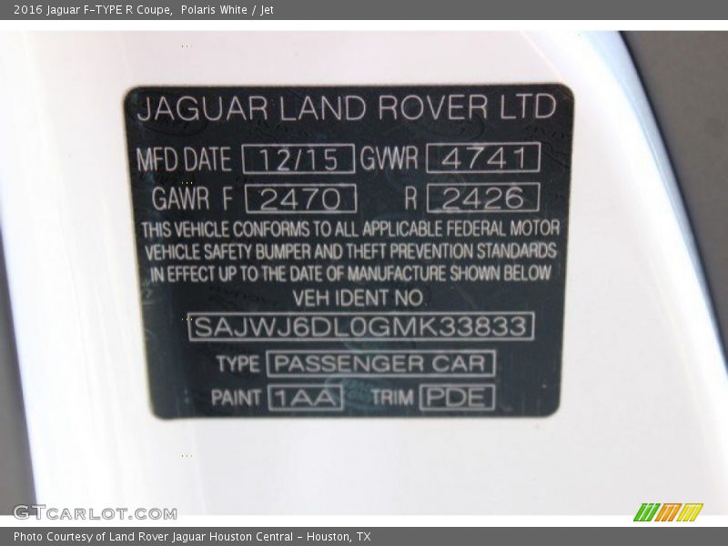 Polaris White / Jet 2016 Jaguar F-TYPE R Coupe