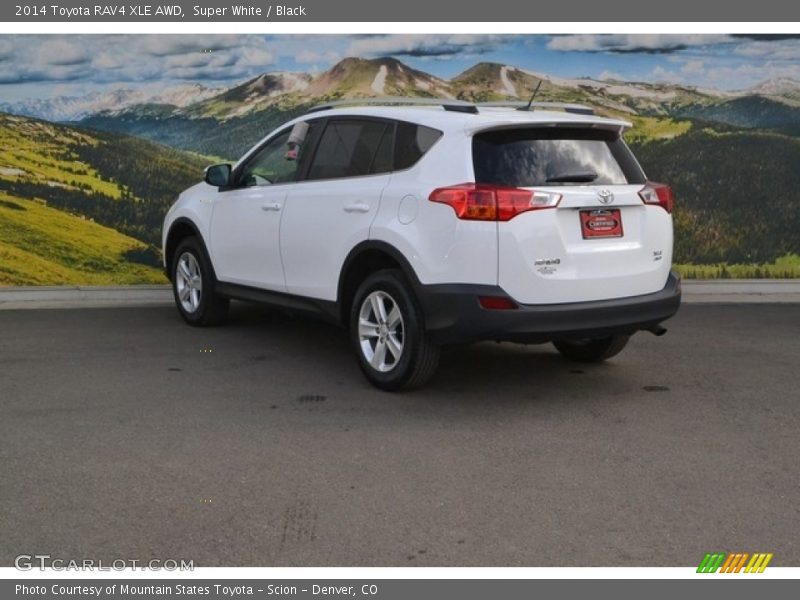 Super White / Black 2014 Toyota RAV4 XLE AWD