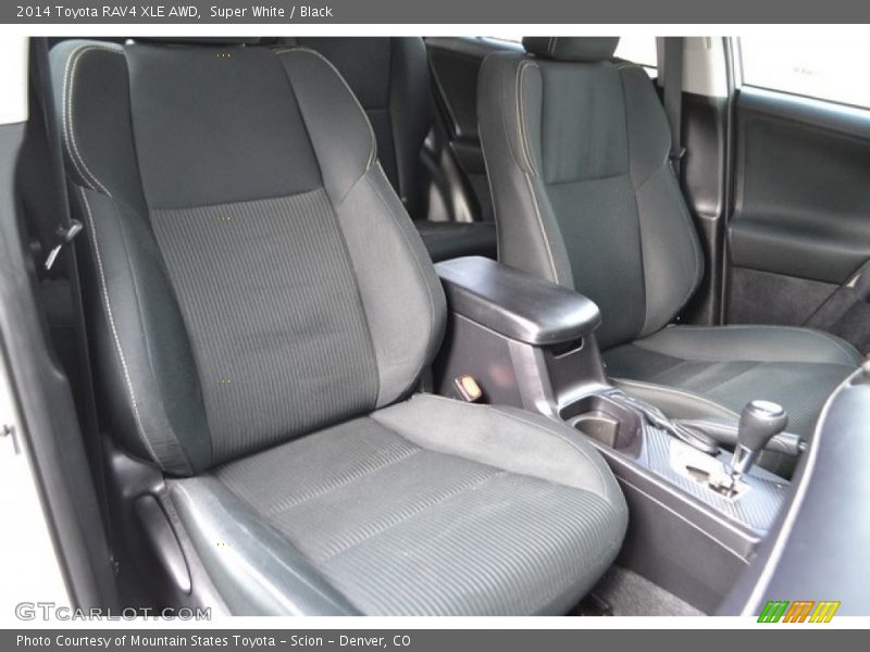Super White / Black 2014 Toyota RAV4 XLE AWD