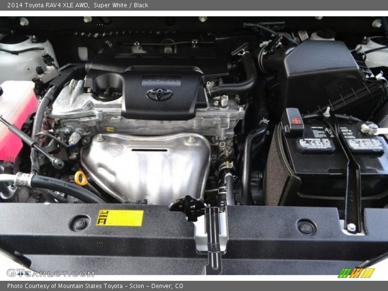 Super White / Black 2014 Toyota RAV4 XLE AWD