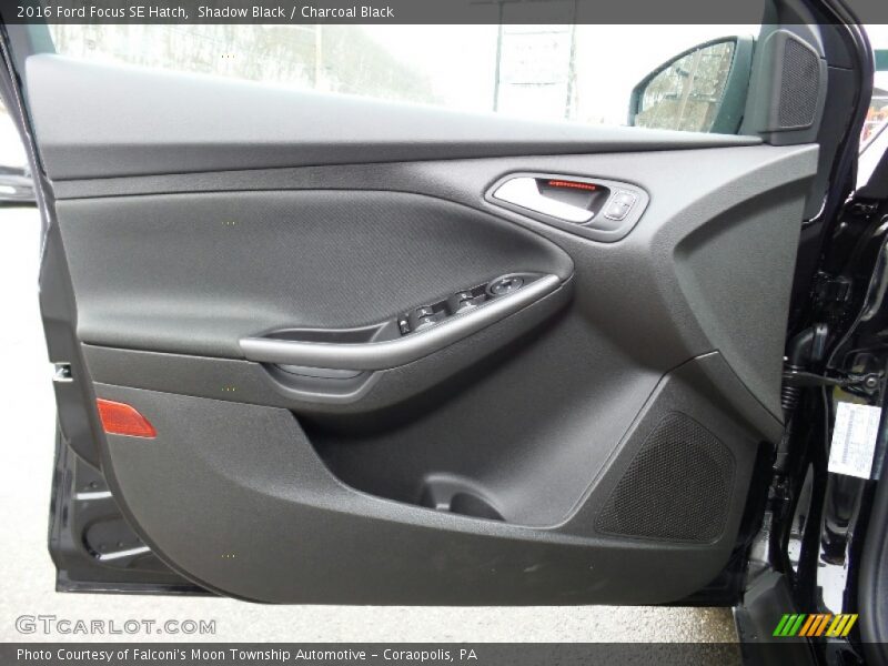 Shadow Black / Charcoal Black 2016 Ford Focus SE Hatch