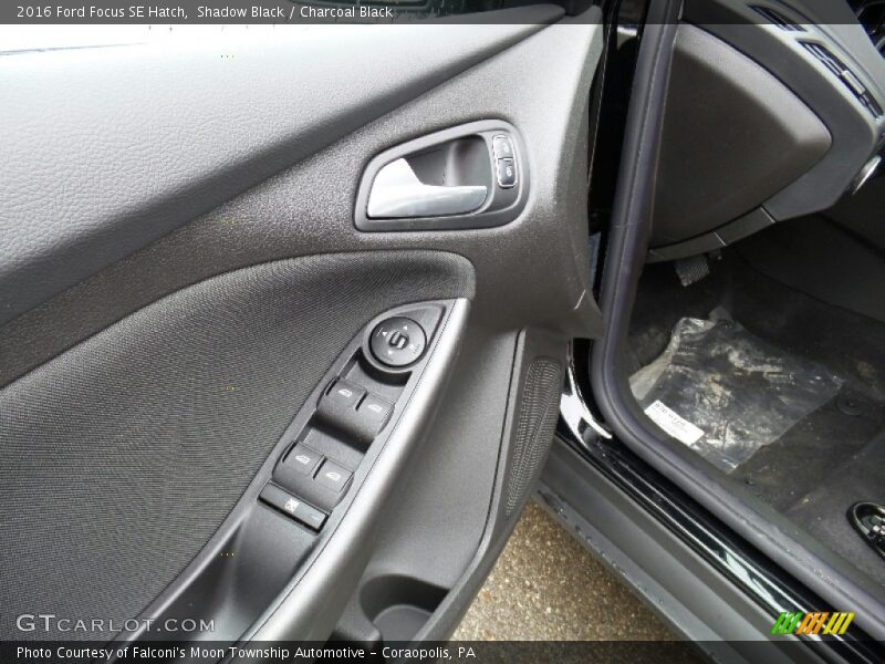 Shadow Black / Charcoal Black 2016 Ford Focus SE Hatch