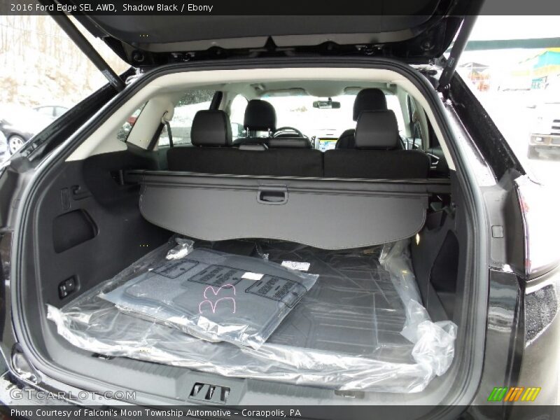  2016 Edge SEL AWD Trunk