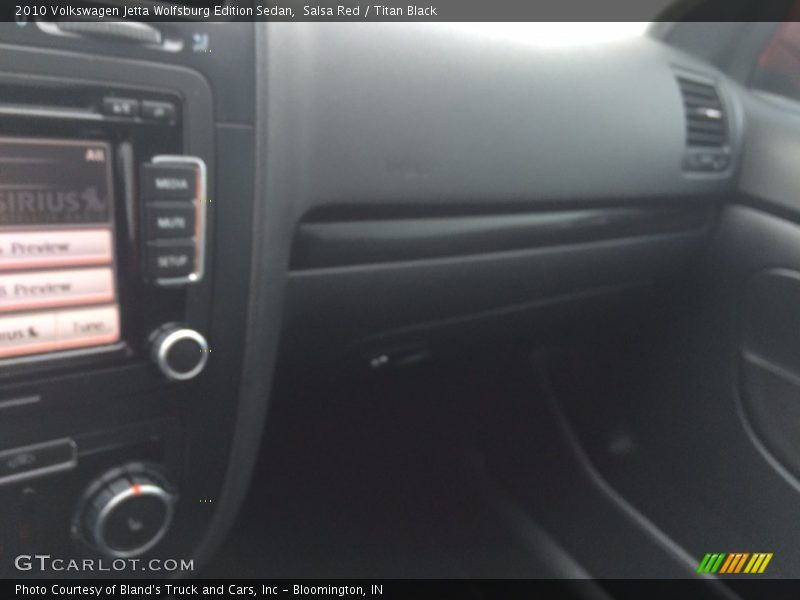 Salsa Red / Titan Black 2010 Volkswagen Jetta Wolfsburg Edition Sedan