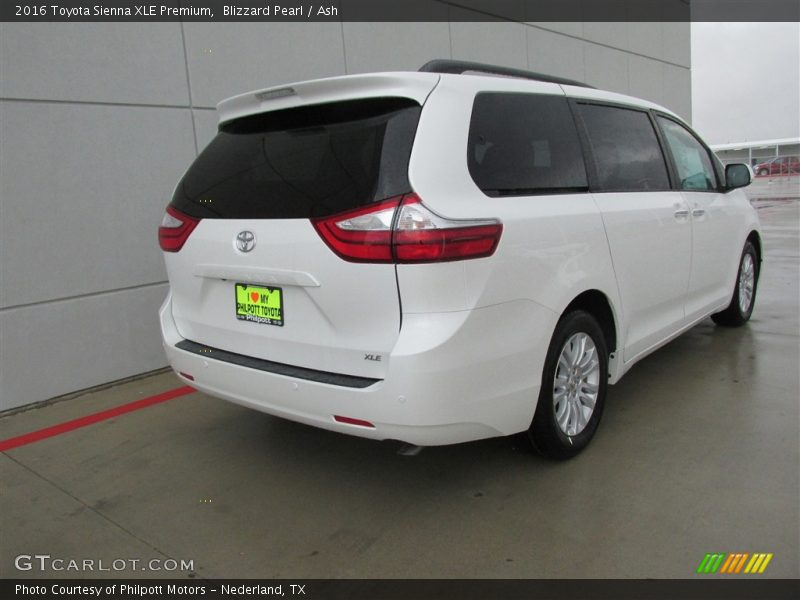 Blizzard Pearl / Ash 2016 Toyota Sienna XLE Premium