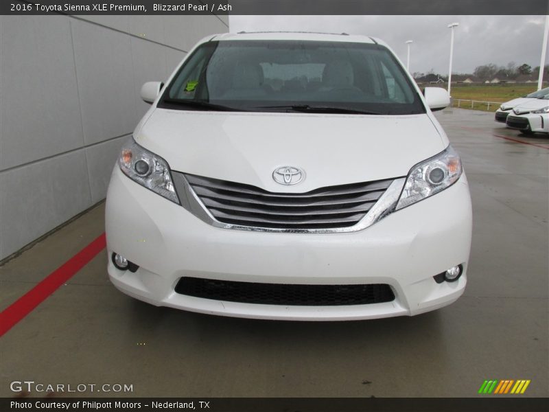 Blizzard Pearl / Ash 2016 Toyota Sienna XLE Premium