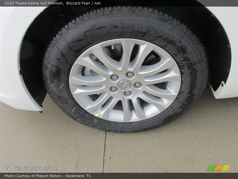 Blizzard Pearl / Ash 2016 Toyota Sienna XLE Premium