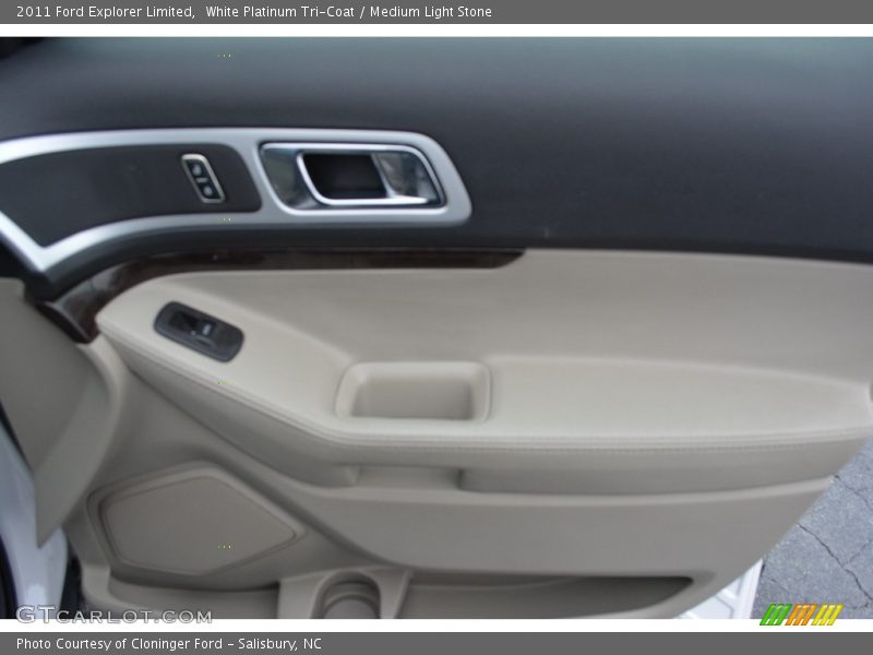 White Platinum Tri-Coat / Medium Light Stone 2011 Ford Explorer Limited
