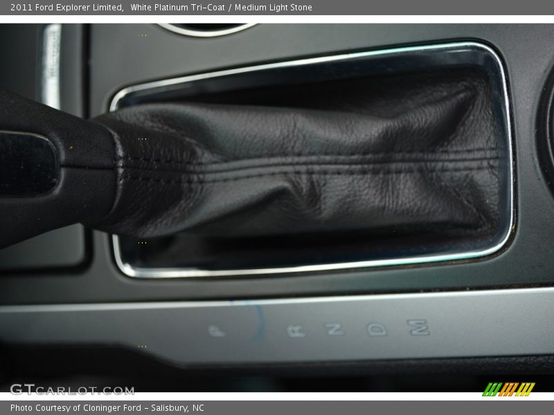 White Platinum Tri-Coat / Medium Light Stone 2011 Ford Explorer Limited