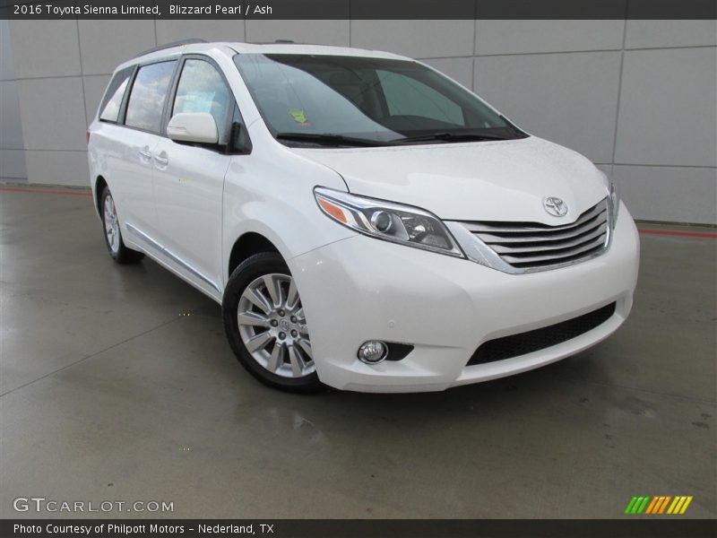 Front 3/4 View of 2016 Sienna Limited