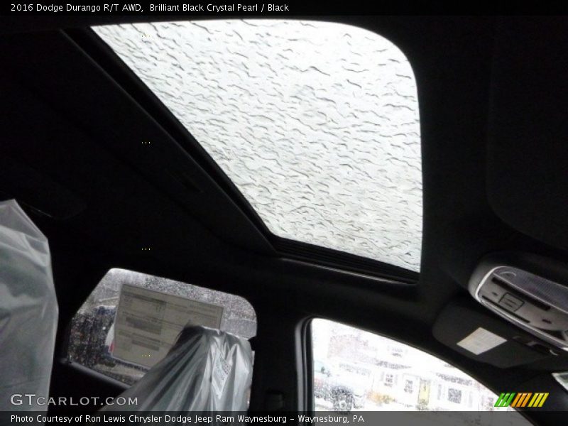 Brilliant Black Crystal Pearl / Black 2016 Dodge Durango R/T AWD