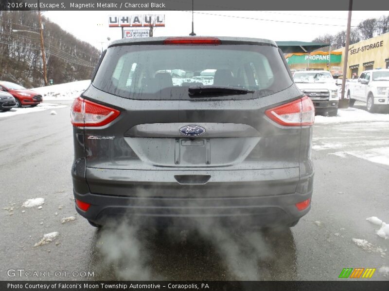 Magnetic Metallic / Charcoal Black 2016 Ford Escape S