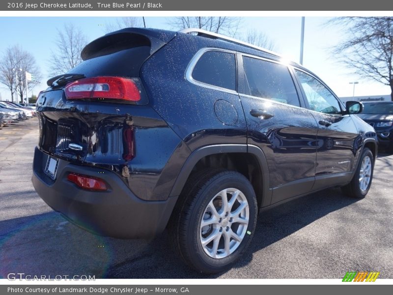 True Blue Pearl / Black 2016 Jeep Cherokee Latitude