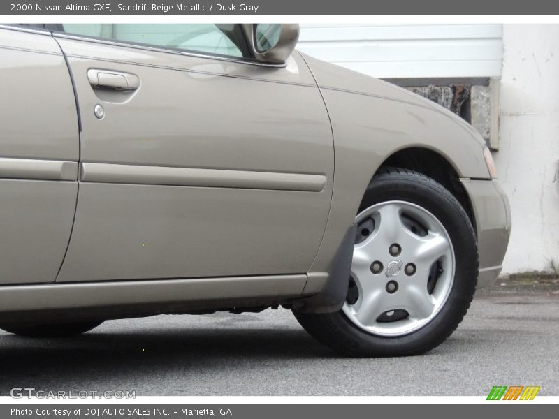 Sandrift Beige Metallic / Dusk Gray 2000 Nissan Altima GXE