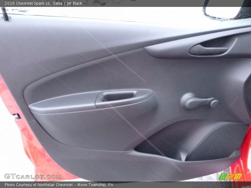 Salsa / Jet Black 2016 Chevrolet Spark LS
