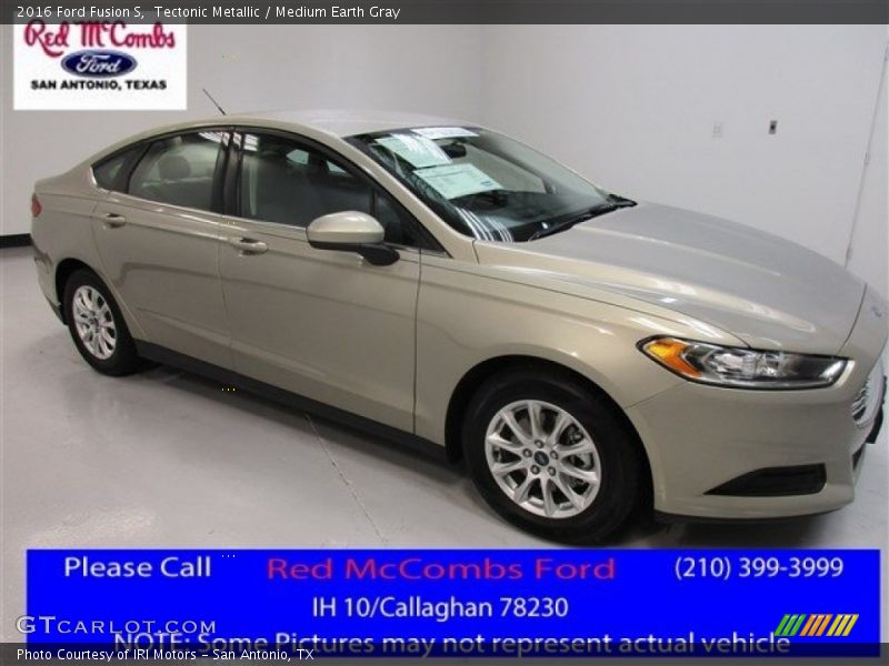 Tectonic Metallic / Medium Earth Gray 2016 Ford Fusion S