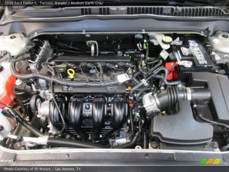 Tectonic Metallic / Medium Earth Gray 2016 Ford Fusion S