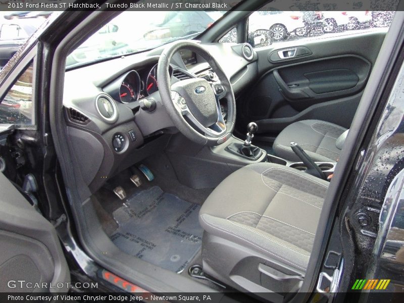 Tuxedo Black Metallic / ST Charcoal Black 2015 Ford Fiesta ST Hatchback