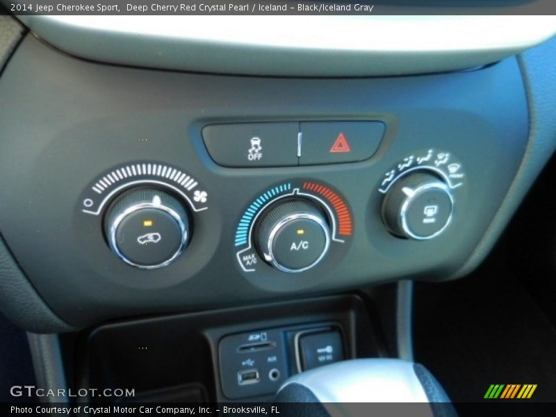 Deep Cherry Red Crystal Pearl / Iceland - Black/Iceland Gray 2014 Jeep Cherokee Sport