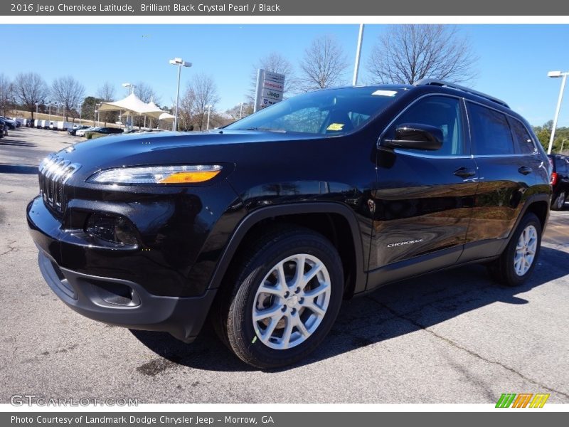 Brilliant Black Crystal Pearl / Black 2016 Jeep Cherokee Latitude