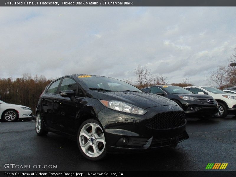 Tuxedo Black Metallic / ST Charcoal Black 2015 Ford Fiesta ST Hatchback