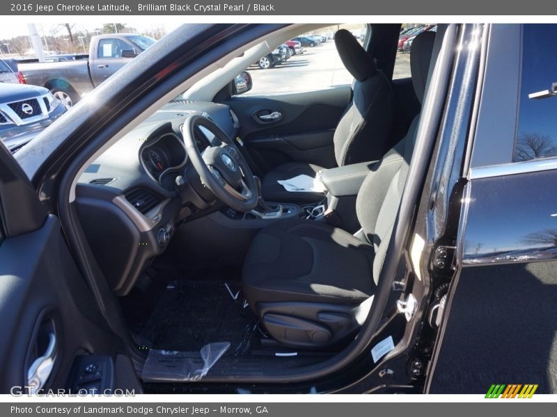 Brilliant Black Crystal Pearl / Black 2016 Jeep Cherokee Latitude