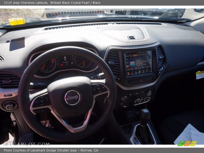 Brilliant Black Crystal Pearl / Black 2016 Jeep Cherokee Latitude