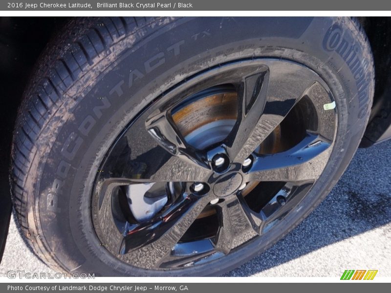 Brilliant Black Crystal Pearl / Black 2016 Jeep Cherokee Latitude