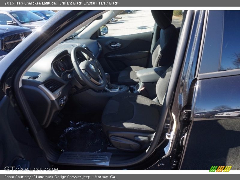 Brilliant Black Crystal Pearl / Black 2016 Jeep Cherokee Latitude