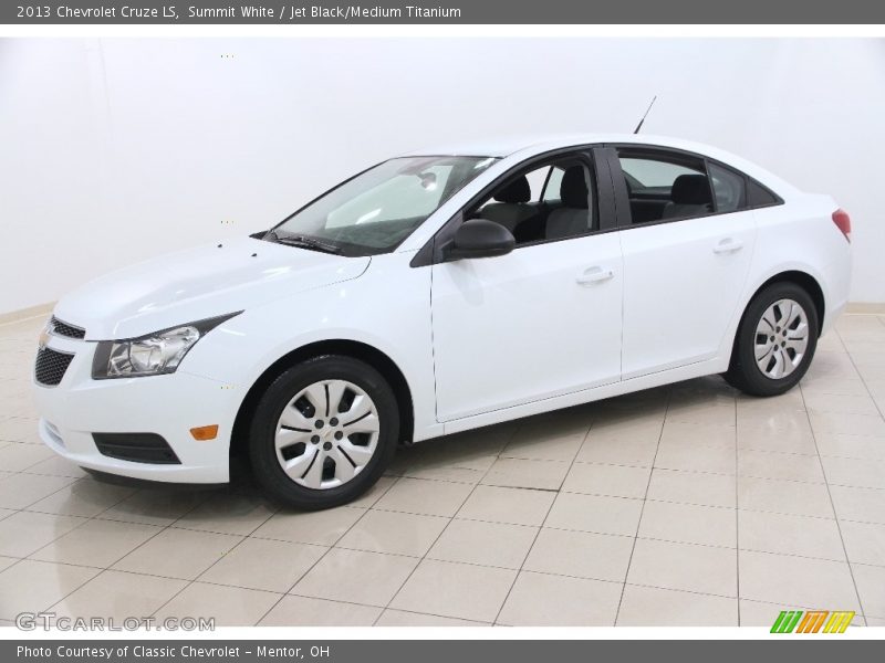 Summit White / Jet Black/Medium Titanium 2013 Chevrolet Cruze LS