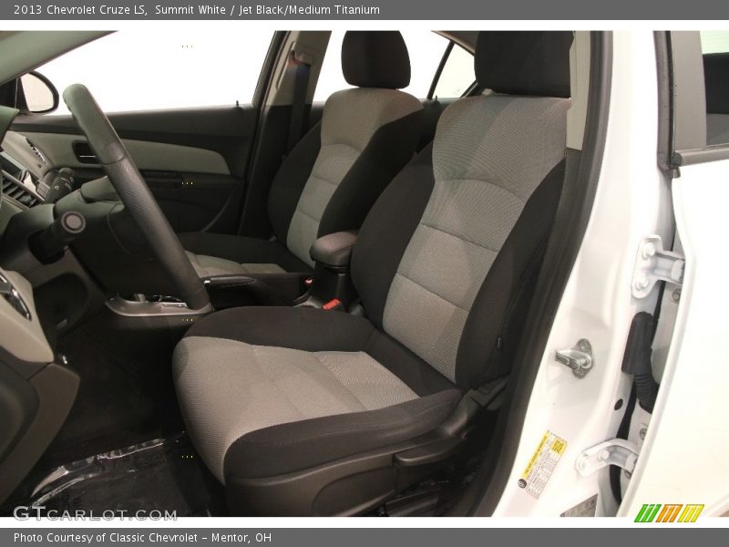 Summit White / Jet Black/Medium Titanium 2013 Chevrolet Cruze LS