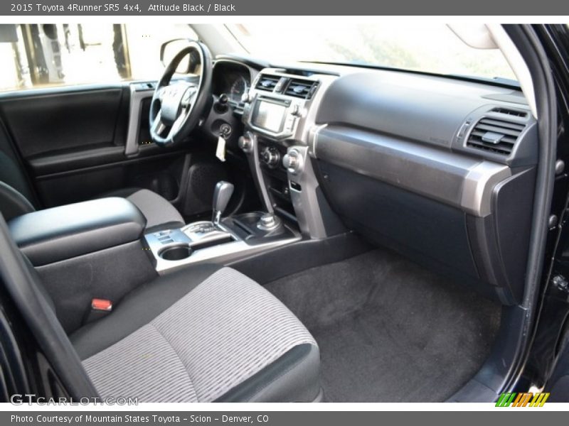 Attitude Black / Black 2015 Toyota 4Runner SR5 4x4