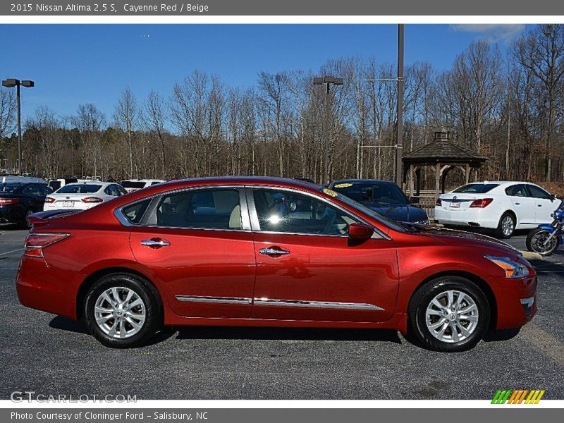 Cayenne Red / Beige 2015 Nissan Altima 2.5 S