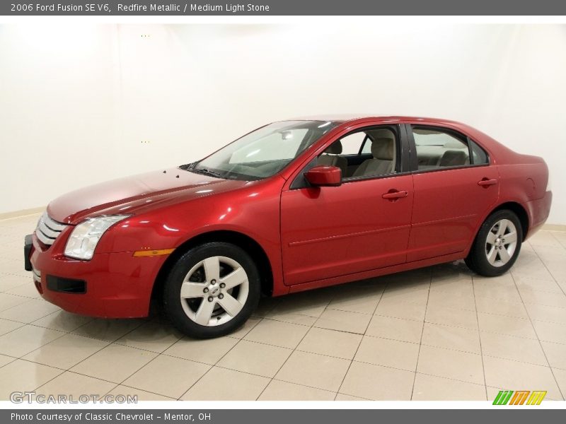Front 3/4 View of 2006 Fusion SE V6