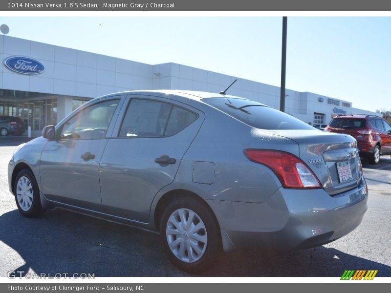Magnetic Gray / Charcoal 2014 Nissan Versa 1.6 S Sedan
