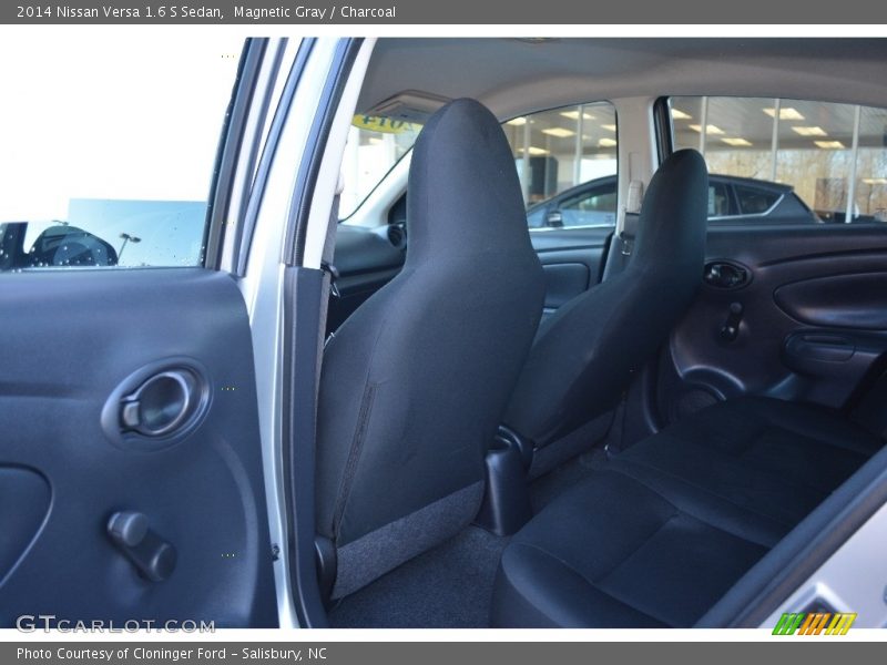 Magnetic Gray / Charcoal 2014 Nissan Versa 1.6 S Sedan