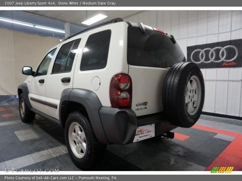 Stone White / Medium Slate Gray 2007 Jeep Liberty Sport 4x4