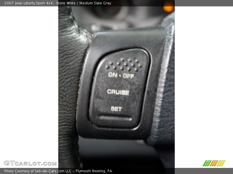 Stone White / Medium Slate Gray 2007 Jeep Liberty Sport 4x4