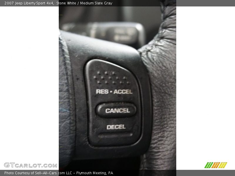 Stone White / Medium Slate Gray 2007 Jeep Liberty Sport 4x4