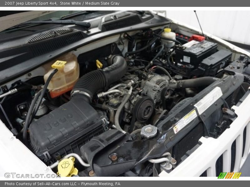 Stone White / Medium Slate Gray 2007 Jeep Liberty Sport 4x4