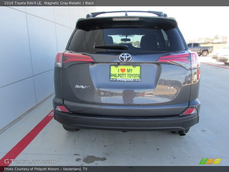 Magnetic Gray Metallic / Black 2016 Toyota RAV4 LE