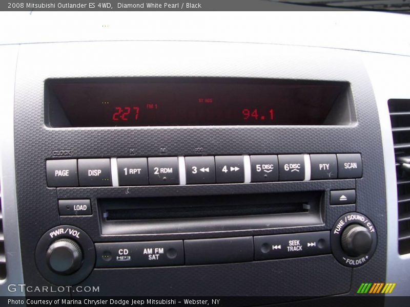Diamond White Pearl / Black 2008 Mitsubishi Outlander ES 4WD