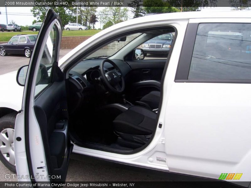 Diamond White Pearl / Black 2008 Mitsubishi Outlander ES 4WD